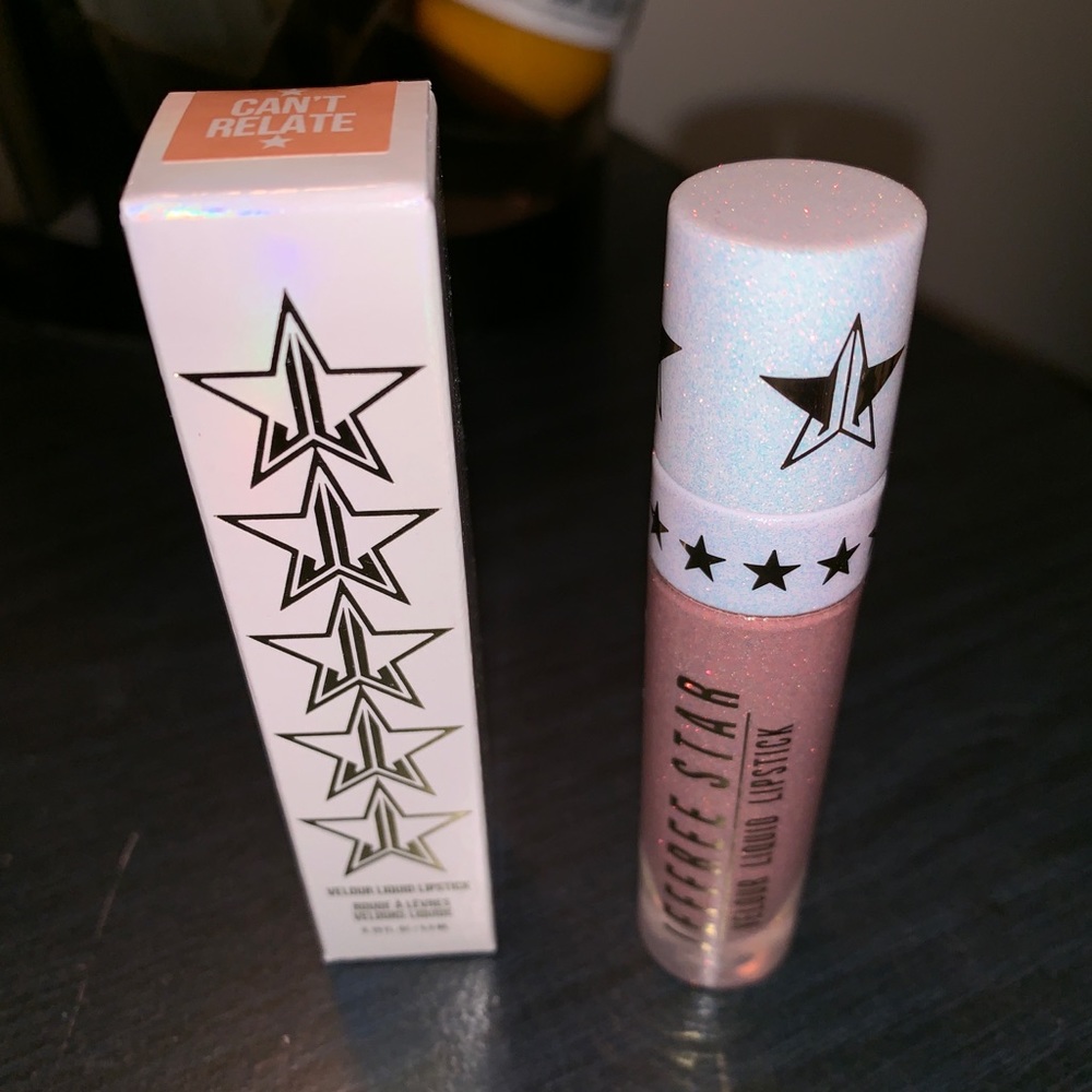 ⭐️ JEFFREE STAR Velour Lipstick (Can’t Relate)